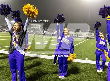 Thumbnail 1 in DeSoto Central (Senior Night) photogallery.
