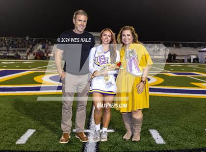 Thumbnail 1 in DeSoto Central (Senior Night) photogallery.