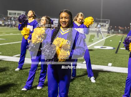 Thumbnail 1 in DeSoto Central (Senior Night) photogallery.