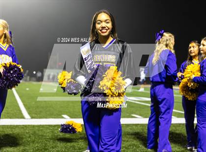 Thumbnail 1 in DeSoto Central (Senior Night) photogallery.