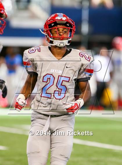 Thumbnail 2 in Skyline vs Martin (Southwest Showcase) photogallery.