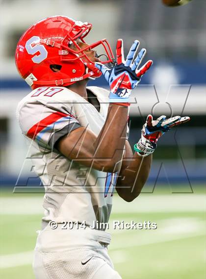 Thumbnail 2 in Skyline vs Martin (Southwest Showcase) photogallery.