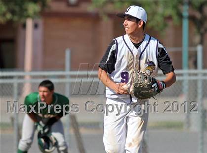 Thumbnail 3 in Davis @ Johansen photogallery.
