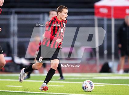 Thumbnail 3 in San Clemente vs Mater Dei (CIF SS Open Div Quarter Final) photogallery.