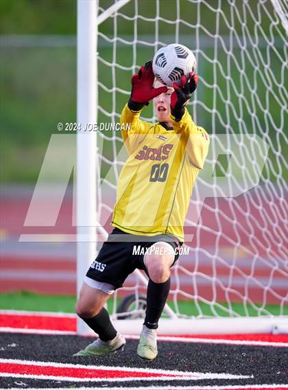 Thumbnail 1 in San Clemente vs Mater Dei (CIF SS Open Div Quarter Final) photogallery.