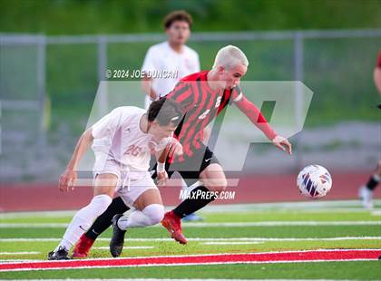 Thumbnail 3 in San Clemente vs Mater Dei (CIF SS Open Div Quarter Final) photogallery.