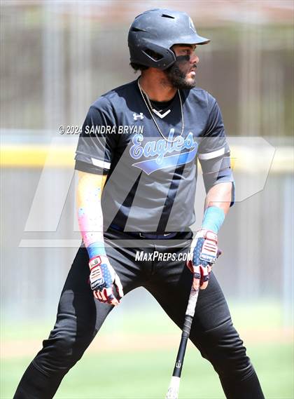 Thumbnail 2 in Richmond vs. Caldwell Academy photogallery.