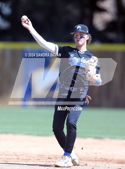 Thumbnail 2 in Richmond vs. Caldwell Academy photogallery.