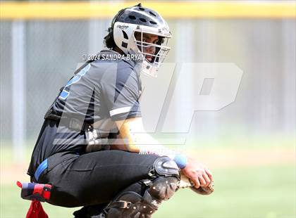 Thumbnail 2 in Richmond vs. Caldwell Academy photogallery.