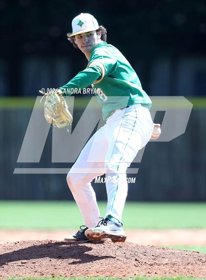 Thumbnail 2 in Richmond vs. Caldwell Academy photogallery.