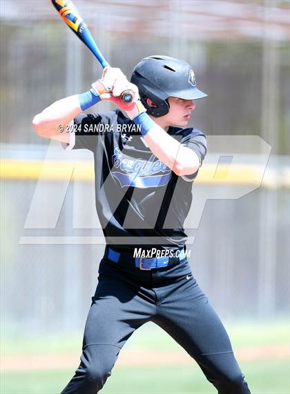 Thumbnail 2 in Richmond vs. Caldwell Academy photogallery.