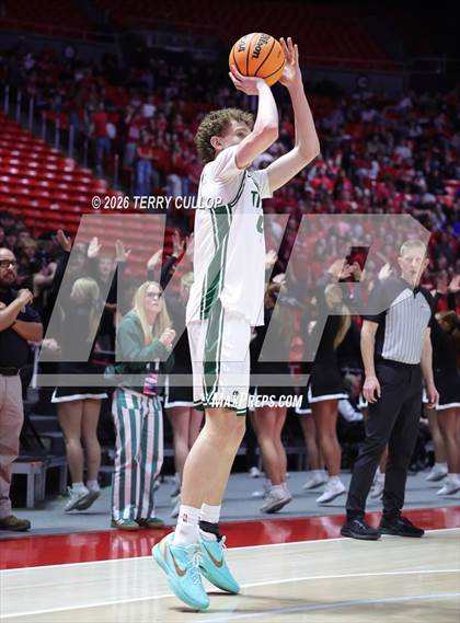 Thumbnail 1 in Bountiful vs. Olympus (UHSAA 5A Final) photogallery.