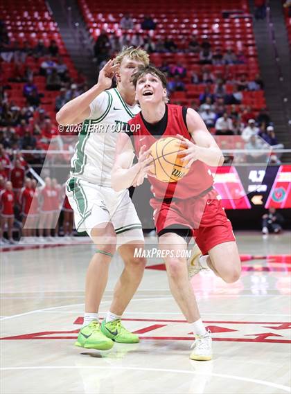 Thumbnail 3 in Bountiful vs. Olympus (UHSAA 5A Final) photogallery.