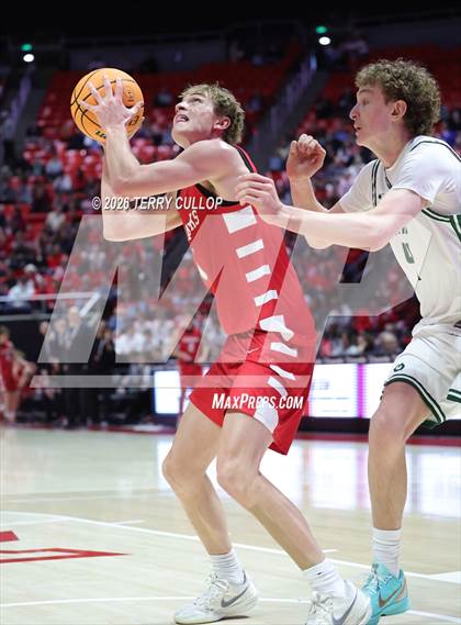 Thumbnail 3 in Bountiful vs. Olympus (UHSAA 5A Final) photogallery.