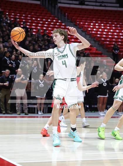 Thumbnail 1 in Bountiful vs. Olympus (UHSAA 5A Final) photogallery.