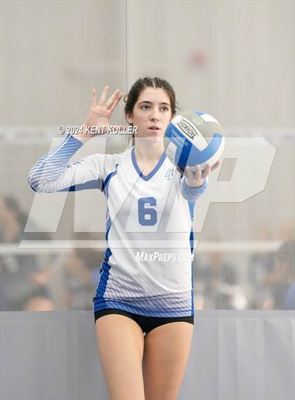 Thumbnail 2 in Lake Fenton vs. Clarkston (Motor City Power Series) photogallery.