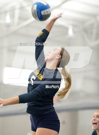 Thumbnail 3 in Lake Fenton vs. Clarkston (Motor City Power Series) photogallery.