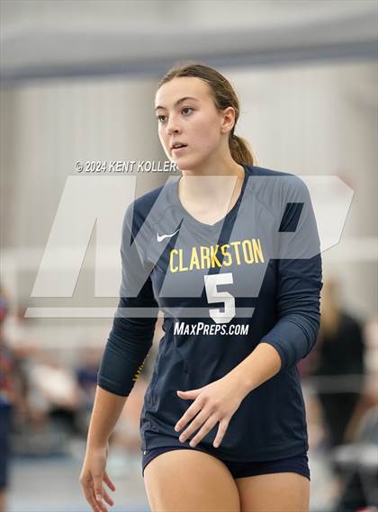 Thumbnail 3 in Lake Fenton vs. Clarkston (Motor City Power Series) photogallery.