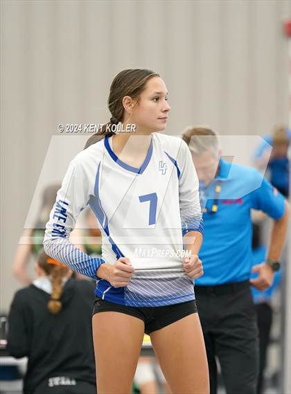 Thumbnail 3 in Lake Fenton vs. Clarkston (Motor City Power Series) photogallery.