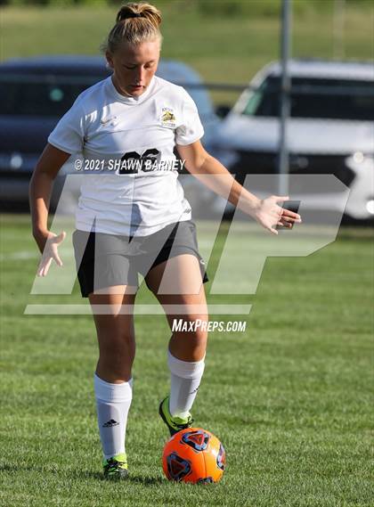 Thumbnail 3 in JV Avon @ Hamilton Southeastern photogallery.