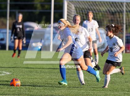 Thumbnail 3 in JV Avon @ Hamilton Southeastern photogallery.