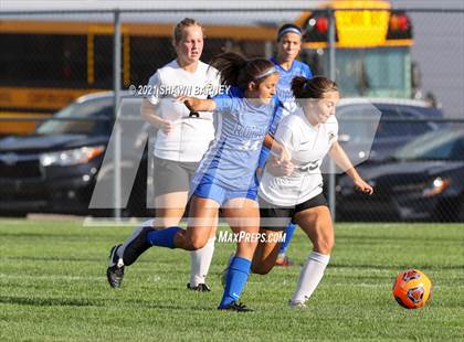 Thumbnail 2 in JV Avon @ Hamilton Southeastern photogallery.