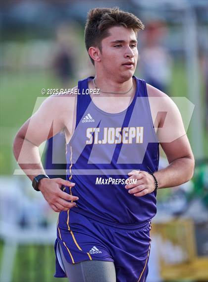 Thumbnail 3 in Rosehill Eagle Relays (1600M) photogallery.