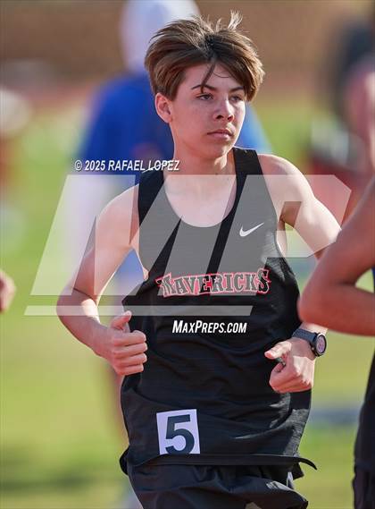 Thumbnail 1 in Rosehill Eagle Relays (1600M) photogallery.