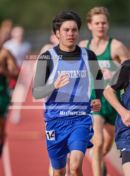 Thumbnail 1 in Rosehill Eagle Relays (1600M) photogallery.