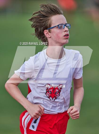 Thumbnail 3 in Rosehill Eagle Relays (1600M) photogallery.