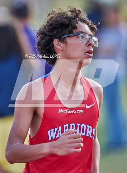 Thumbnail 1 in Rosehill Eagle Relays (1600M) photogallery.