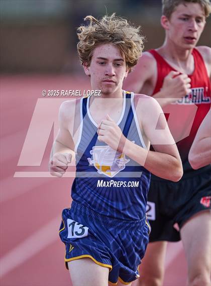 Thumbnail 1 in Rosehill Eagle Relays (1600M) photogallery.