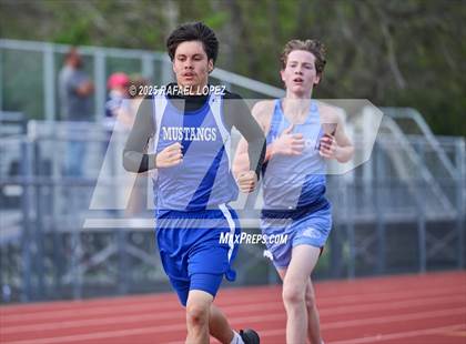 Thumbnail 2 in Rosehill Eagle Relays (1600M) photogallery.
