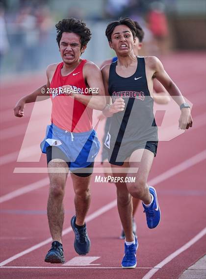 Thumbnail 3 in Rosehill Eagle Relays (1600M) photogallery.