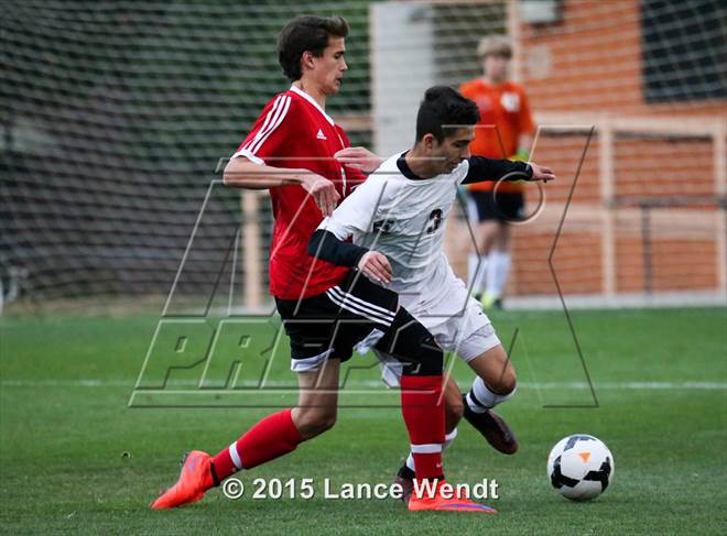 null - Photo 01