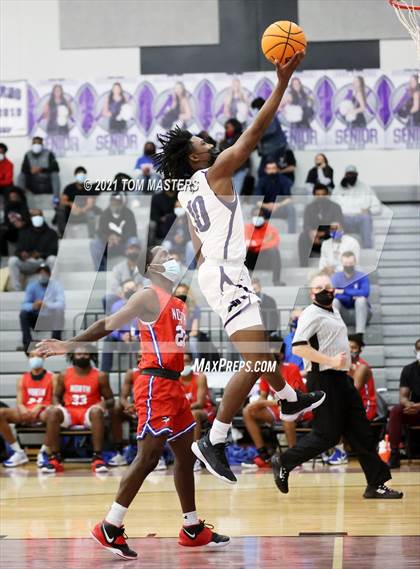 Thumbnail 2 in North Mecklenburg @ Ardrey Kell (NCHSAA 4A West Regional Championship) photogallery.