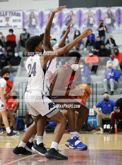 Thumbnail 2 in North Mecklenburg @ Ardrey Kell (NCHSAA 4A West Regional Championship) photogallery.