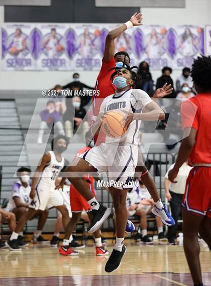 Thumbnail 1 in North Mecklenburg @ Ardrey Kell (NCHSAA 4A West Regional Championship) photogallery.