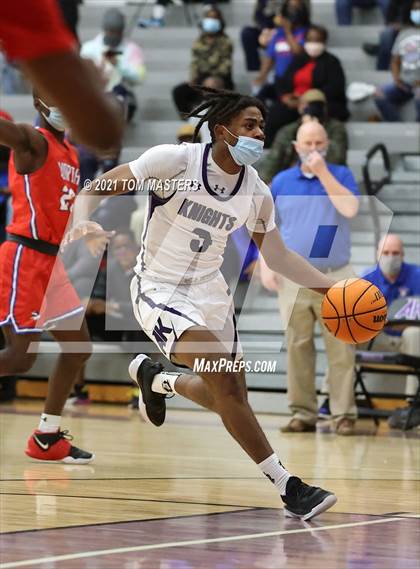 Thumbnail 3 in North Mecklenburg @ Ardrey Kell (NCHSAA 4A West Regional Championship) photogallery.