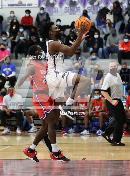 Thumbnail 3 in North Mecklenburg @ Ardrey Kell (NCHSAA 4A West Regional Championship) photogallery.