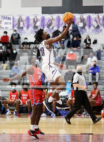 Thumbnail 1 in North Mecklenburg @ Ardrey Kell (NCHSAA 4A West Regional Championship) photogallery.