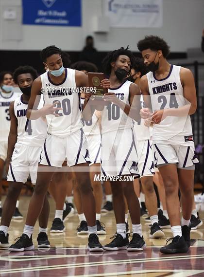 Thumbnail 3 in North Mecklenburg @ Ardrey Kell (NCHSAA 4A West Regional Championship) photogallery.