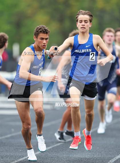 Thumbnail 1 in Paul H. Beck Memorial (Boys Relays) photogallery.