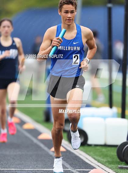 Thumbnail 3 in Paul H. Beck Memorial (Boys Relays) photogallery.