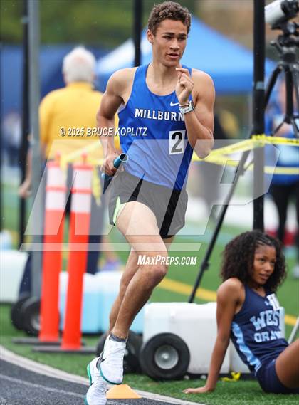 Thumbnail 1 in Paul H. Beck Memorial (Boys Relays) photogallery.