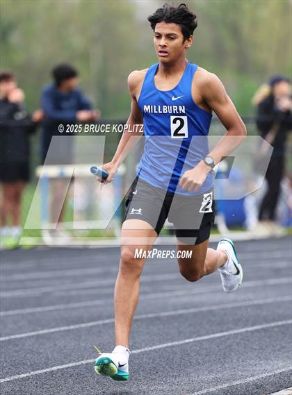 Thumbnail 1 in Paul H. Beck Memorial (Boys Relays) photogallery.