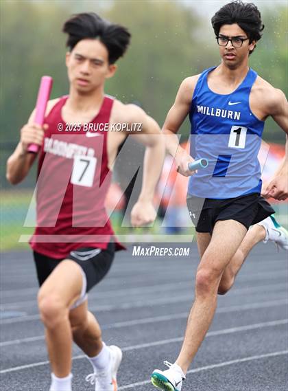 Thumbnail 3 in Paul H. Beck Memorial (Boys Relays) photogallery.