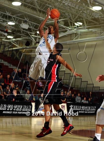Thumbnail 2 in Harvard-Westlake vs. Foothill (MaxPreps Holiday Classic) photogallery.