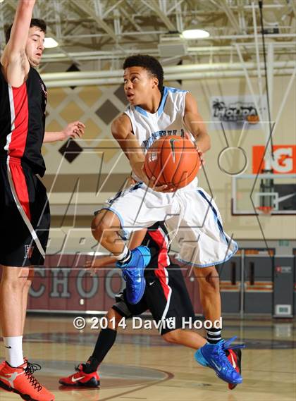 Thumbnail 2 in Harvard-Westlake vs. Foothill (MaxPreps Holiday Classic) photogallery.