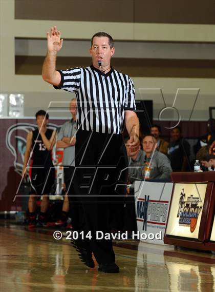 Thumbnail 1 in Harvard-Westlake vs. Foothill (MaxPreps Holiday Classic) photogallery.